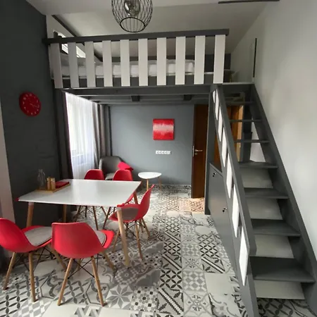Apartment Spring *