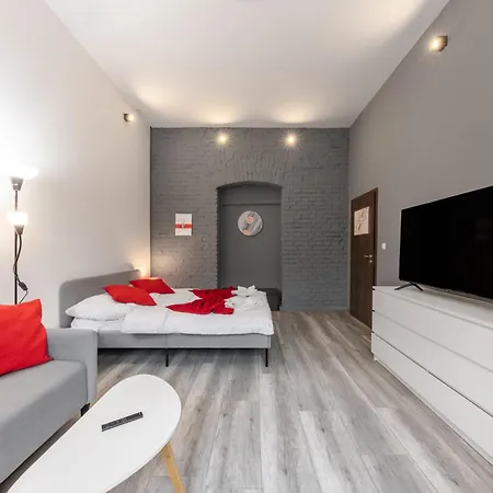 Spring Apartman *